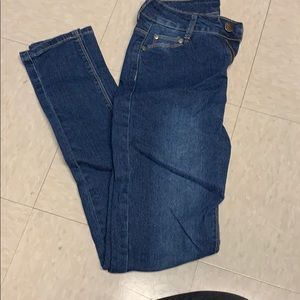 Skinny jeans
